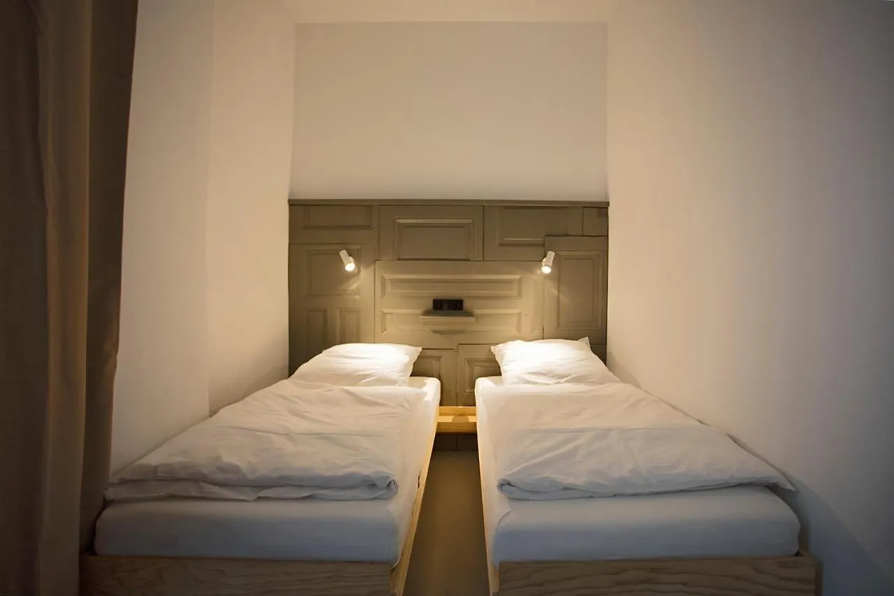 Schillinger-Berlin Am Tempelhofer Feld Aparthotel
