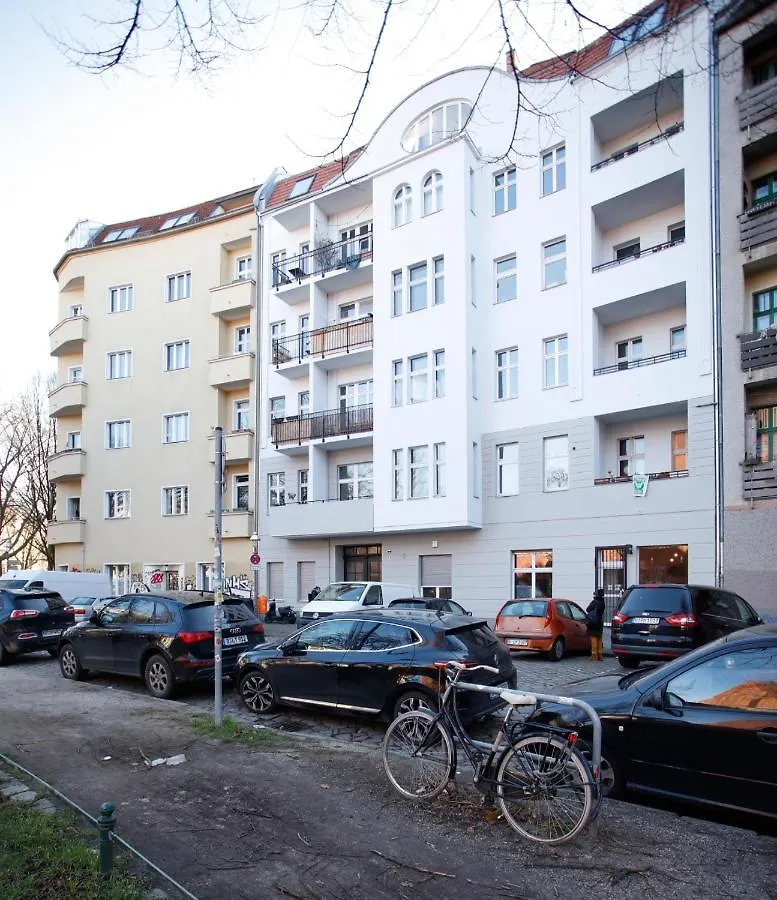 Schillinger-Berlin Am Tempelhofer Feld Aparthotel